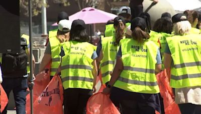 200+ San Francisco office workers volunteer to clean up downtown