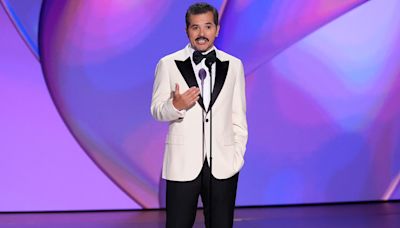 John Leguizamo delivers fiery, funny speech about diversity, calls for more representation