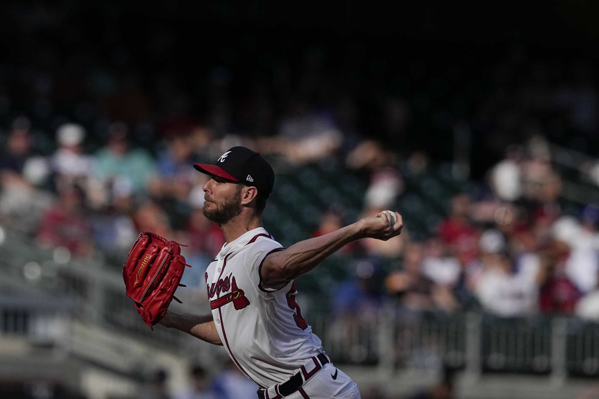 Sale continues dominant run as Braves beat Padres 3-0 to split twinbill; San Diego wins opener 6-5