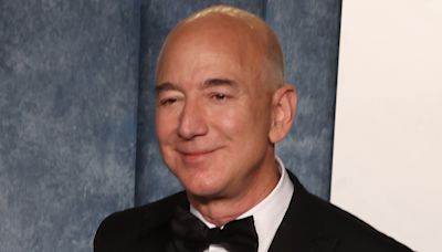 Jeff Bezos Is Incredibly Rich: Does It Mean We Should Trust His Money Advice?