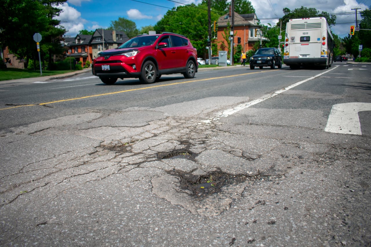 Hamilton tops CAA list of worst Ontario roads for 3rd straight year, ahead of Toronto and Orillia