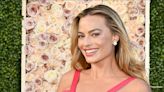 Margot Robbie Channels 1977 Superstar Barbie at the 2024 Golden Globes