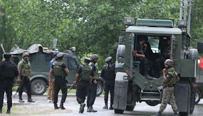 Terrorists attack Army convoy in Jammu and Kashmir's Kathua; 2 soldiers injured, exchange of fire going on