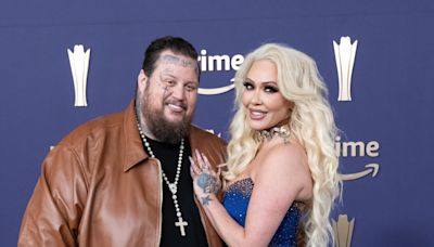 Jelly Roll and Bunnie XO hoping for twin boys