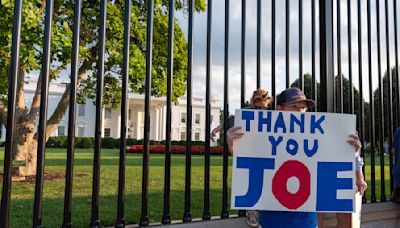 Biden renuncia a la reelección: los logros que pasarán desapercibidos y los desaciertos que le costaron la candidatura