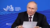 En un extenso discurso, Vladimir Putin dijo que espera una larga guerra en Ucrania y defendió a Donald Trump