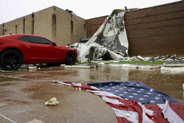 Storms leave widespread outages across Texas, cleanup continues after deadly weekend across U.S.