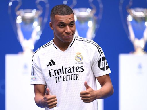 Kylian Mbappe to be 'squeezed in' at Real Madrid as Carlo Ancelotti addresses positional concerns surrounding new galactico | Goal.com Kenya