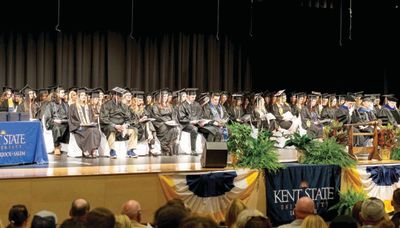 Kent State Columbiana County campuses hold commencement ceremonies
