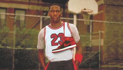Tarjeta de coleccionable de Michael Jordan se vende por cifra millonaria
