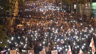 Protestas multitudinarias en Georgia contra ley agentes extranjeros - Noticias Prensa Latina