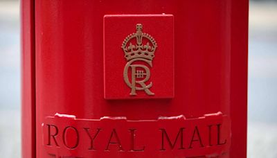 Reino Unido inaugura caixas de correio com marca de Charles 3º; veja fotos de hoje