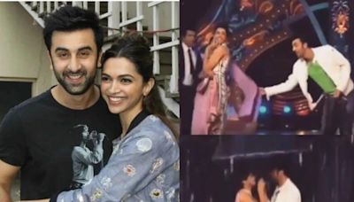 Ranbir Kapoor Pulls Deepika Padukone's Pallu, Holds Hands As They Dance To Pyar Hua Ikrar Hua | Viral - News18