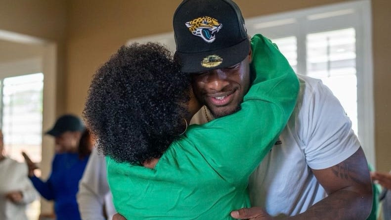 Bond with his mother Veronica, a cancer survivor, runs deep for Jaguars tackle Tyler Lacy