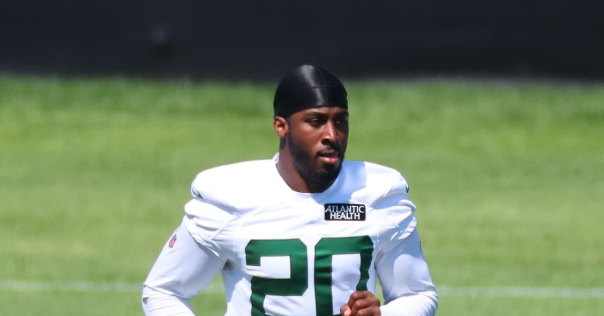 Jets' Breece Hall 'Pretty Impressive' For QB Aaron Rodgers At Training Camp