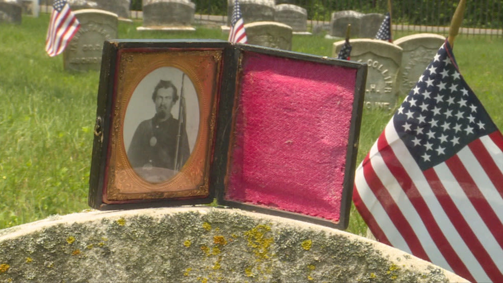 Headstone Hunter: musician marks graves, honors Civil War veterans at Columbus cemetery