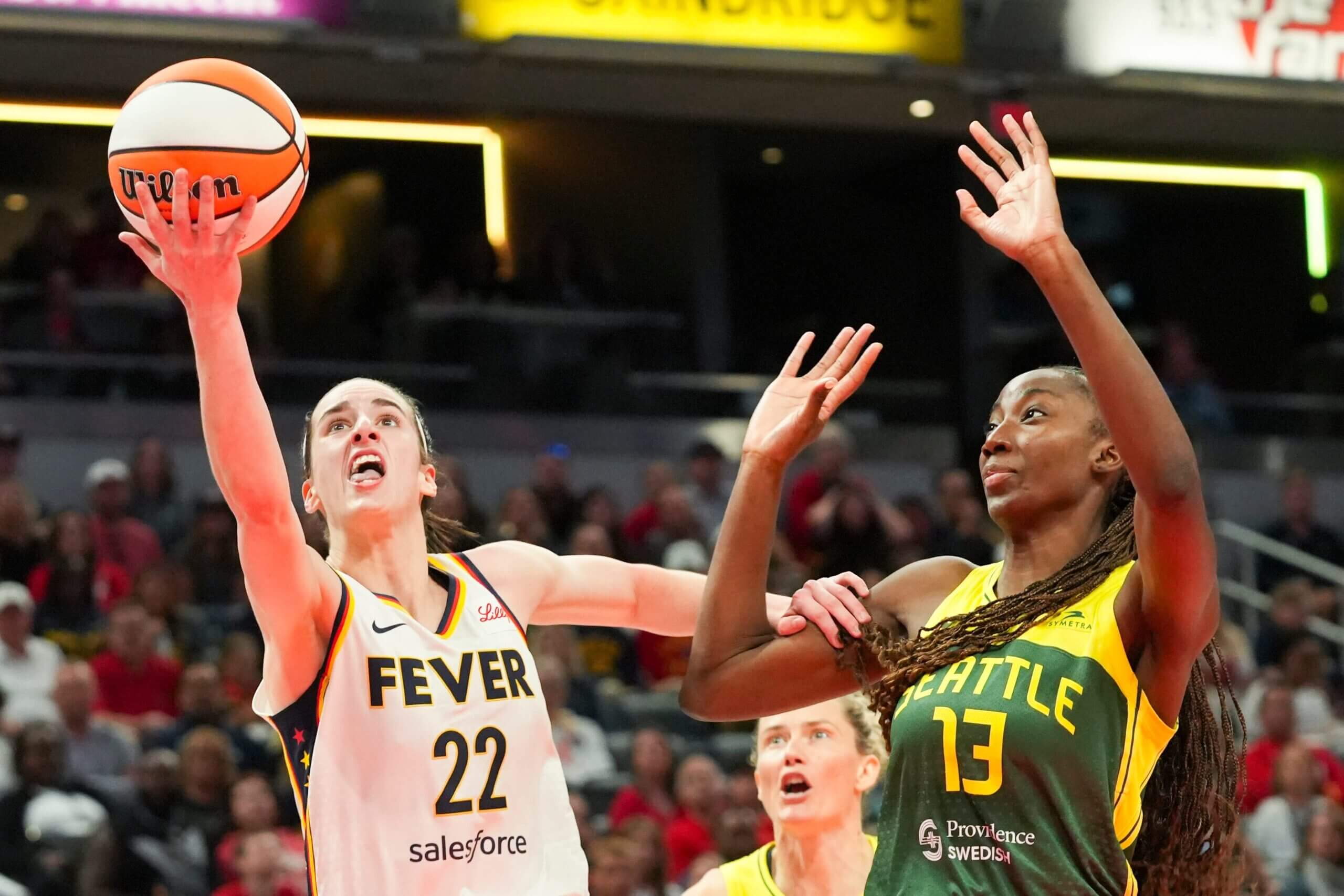 Caitlin Clark frustrated after Fever loss: 'I feel like I'm getting hammered'