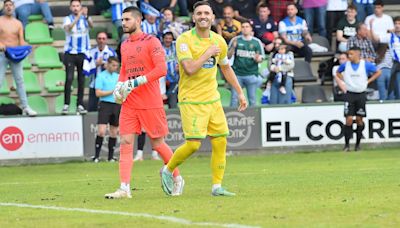 Lucas Pérez deja al Deportivo a un suspiro del ascenso