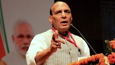 'Bangladeshi infiltrators will be thrown out': Rajnath Singh's vow at Jharkhand poll rally