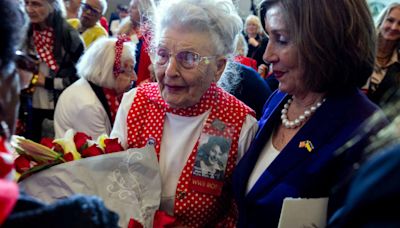 98-year-old "Rosie" Mae Krier revels in accepting Congressional Gold Medal