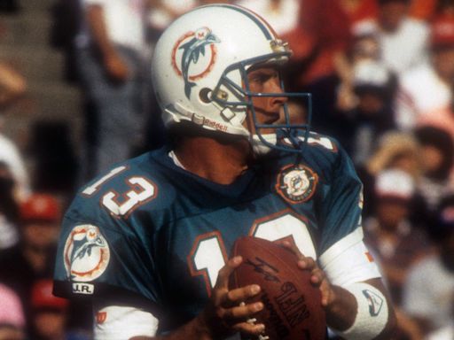 Ranking the 5 Best Miami Dolphins Players of All Time