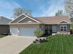 1945 Meadowhill Pl, Ely IA 52227