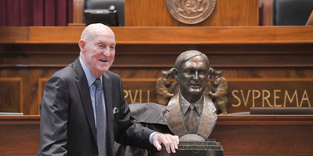 Missouri House of Reps inducts Norm Stewart into Hall of Famous Missourians