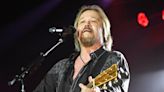 Travis Tritt leads tributes for gospel stars who perished in plane crash