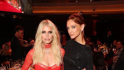 Jessica Simpson Fangirls Over Ashlee Simpson’s Return to Music, Wants Sisters to ‘Tour Together’