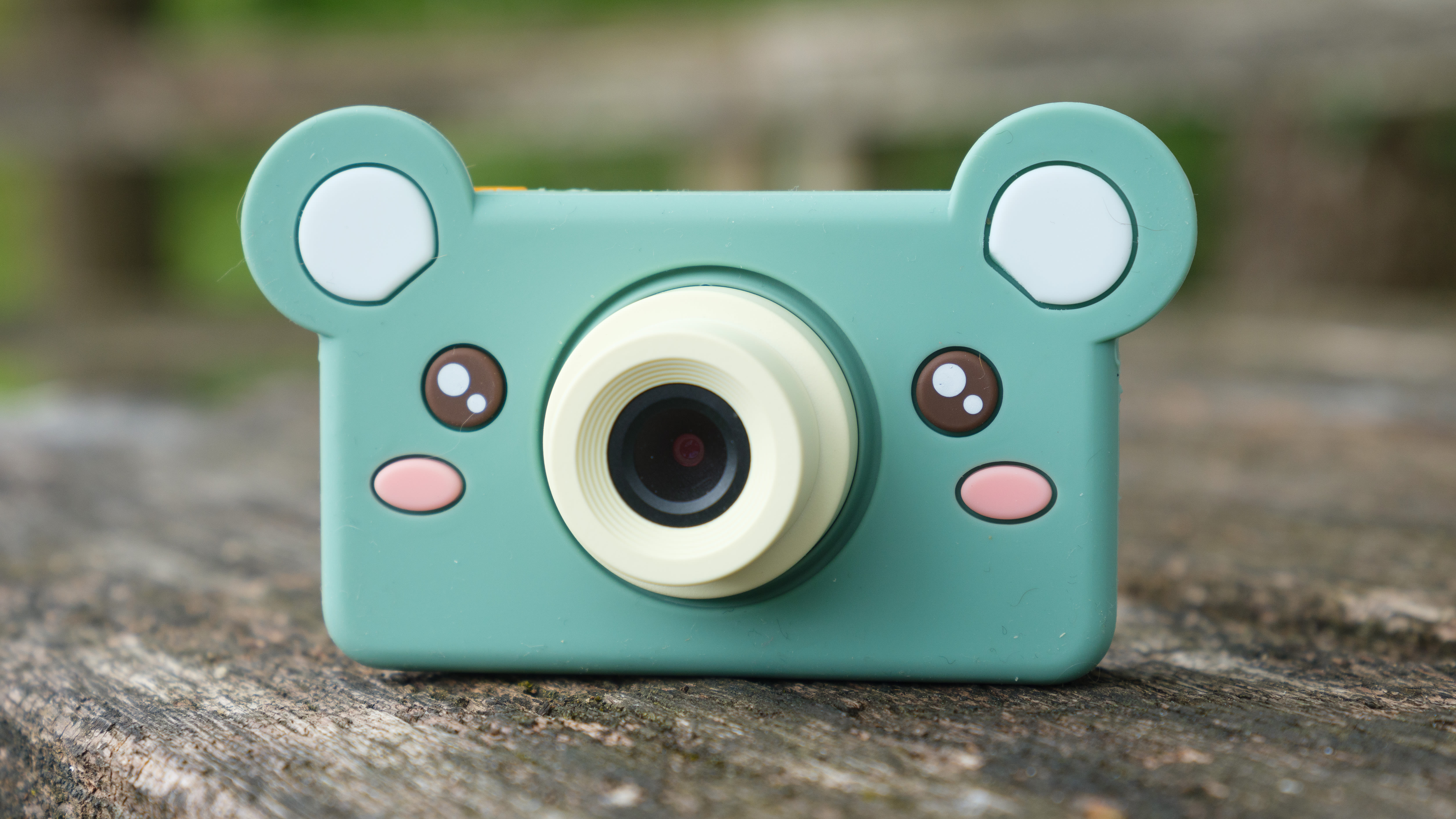 Kidamento Model C review: A tiny digital kids' camera packed full of features