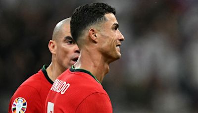 VIDEO: Cristiano falla el penal para Portugal ante Eslovenia en el tiempo suplementario y rompe en llanto | Goal.com México