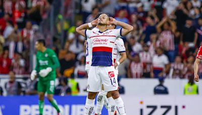 Posible alineación de Chivas vs Querétaro en la Liga MX