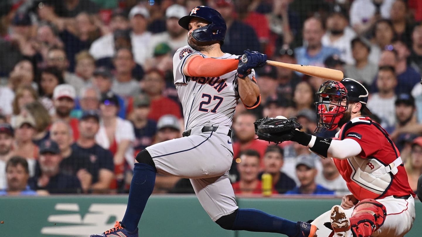 Jose Altuve Homers, Reaches Another Houston Astros Career Milestone