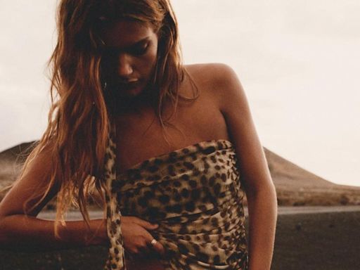 Zara tiene el conjunto de leopardo más viral