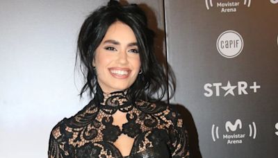 Lali Espósito al borde de la censura en los premios Gardel: corset, transparencias y bombacha a la vista