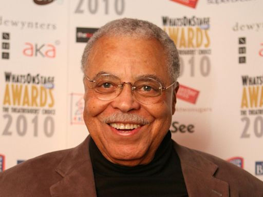 James Earl Jones dies at 93: Star Wars actor recalls help from Darth Vader star