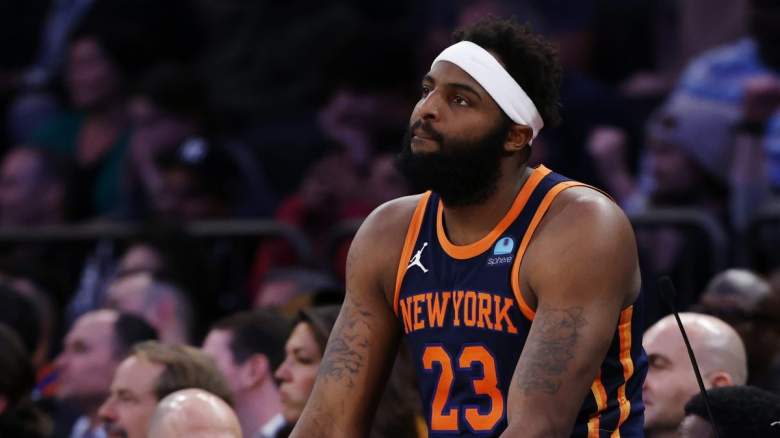 Knicks Trade Pitch Lands Ex-No. 2 Pick for Package Including Mitchell Robinson