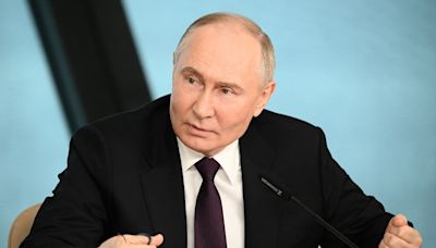 Putin sugere mudança das sedes de algumas grandes empresas para fora de Moscou