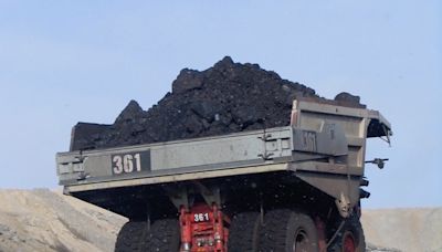 Wyoming coal production nosedives, with more troubles ahead