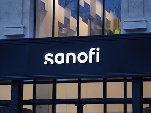 Bain, Cinven Weighing Joint Bid for $20 Billion Sanofi Unit