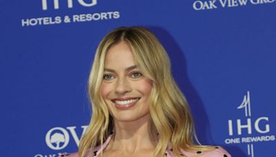 Margot Robbie Is the Latest Celebrity to Embrace This Trendy Spring Style