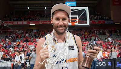 El Real Madrid se proclama campeón de la Liga ACB ante UCAM Murcia