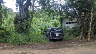 休旅車詭異停倉庫前 在地人查看...驚見駕駛已死亡長屍斑