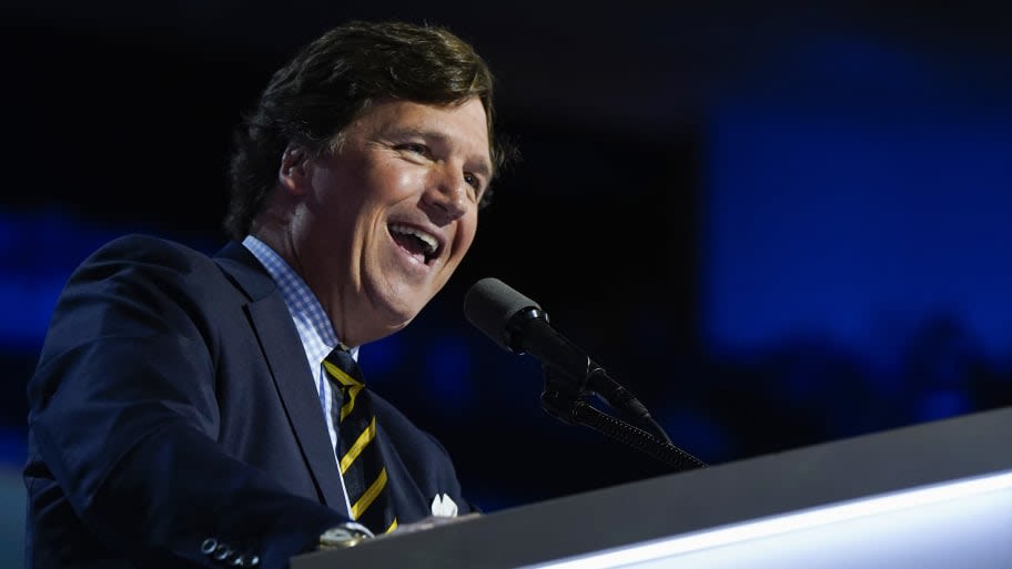 Tucker Carlson Overtakes Joe Rogan for Top Spotify Podcast