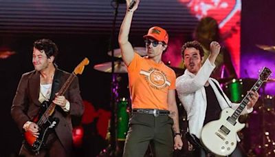 Jonas Brothers pospone conciertos en México