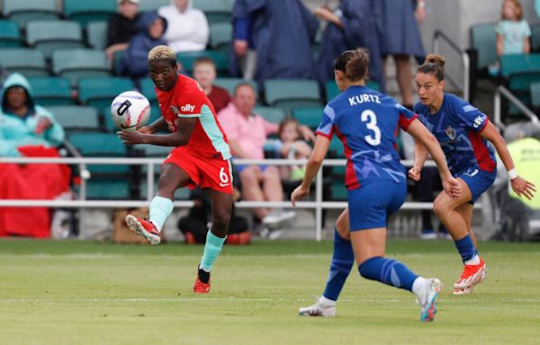 Kansas City Current beats North Carolina Courage 1-0. KC remains undefeated so far