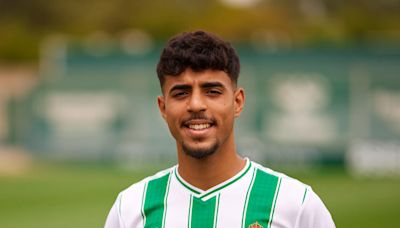 Crystal Palace close on transfer for Betis defender Chadi Riad