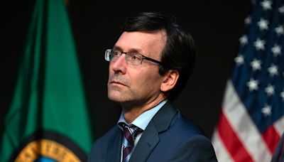 Washington governor's race loses two Bob Fergusons after Attorney General Bob Ferguson issues legal threats