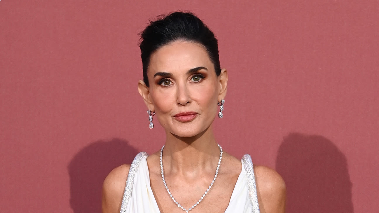 Demi Moore Reveals She Got Shingles and “Lost 20 Pounds” While Filming ‘The Substance’