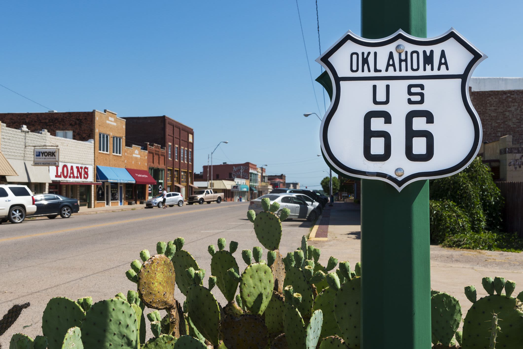 Driving Route 66? Here Are 19 Historic Restaurants Worth a Pit Stop